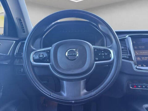 2018 Volvo XC90 T6 Momentum