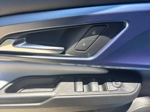 2025 Chevrolet Equinox EV LT 2