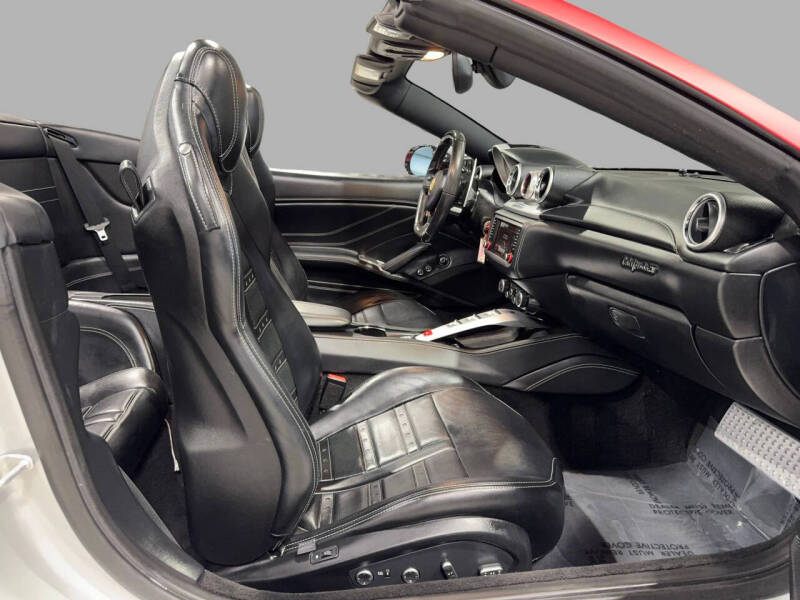 2016 Ferrari California T