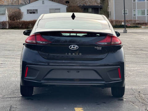 2019 Hyundai Ioniq Hybrid Blue