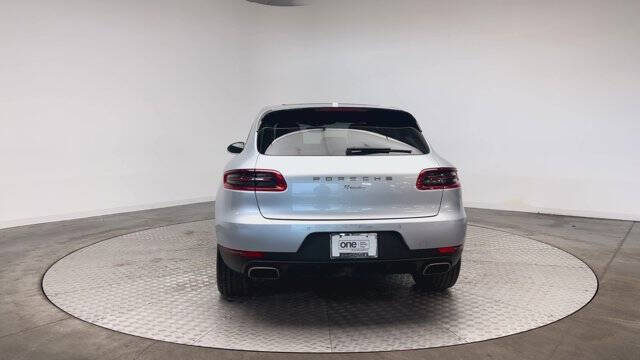 2017 Porsche Macan