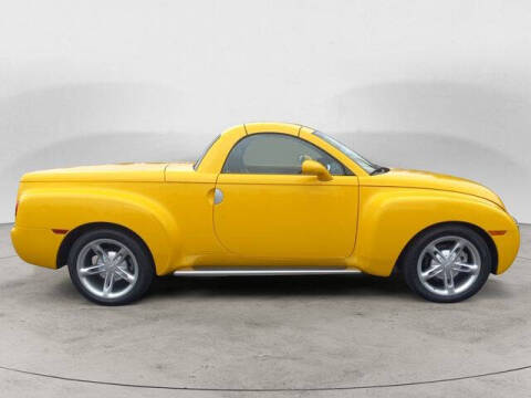 2004 Chevrolet SSR LS