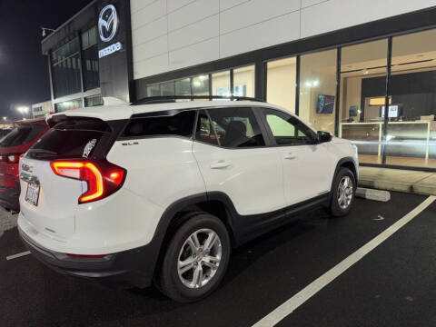 2024 GMC Terrain SLE