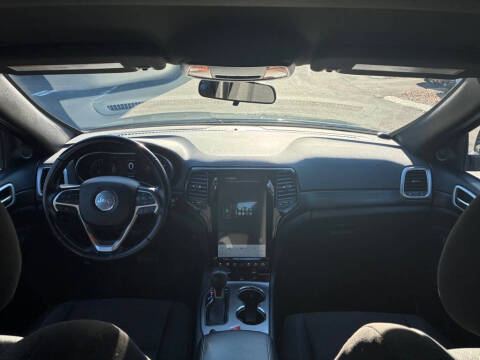 2020 Jeep Grand Cherokee Laredo E