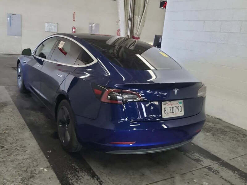 2019 Tesla Model 3 Mid Range