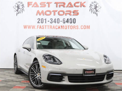 2017 Porsche Panamera 4S