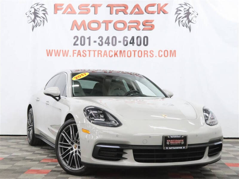 2017 Porsche Panamera 4S