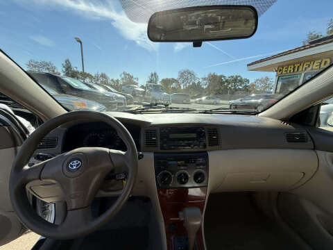 2005 Toyota Corolla LE