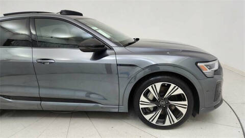 2024 Audi Q8 Sportback e-tron quattro Prestige S line