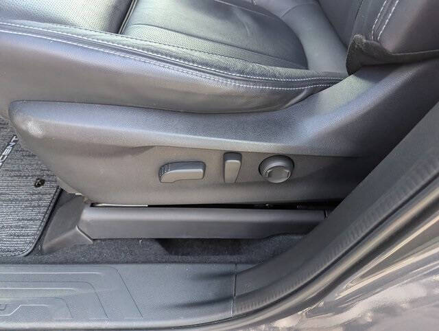 2022 Subaru Ascent Limited 8-Passenger