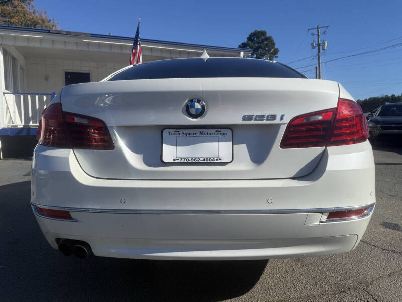 2016 BMW 5 Series 528i