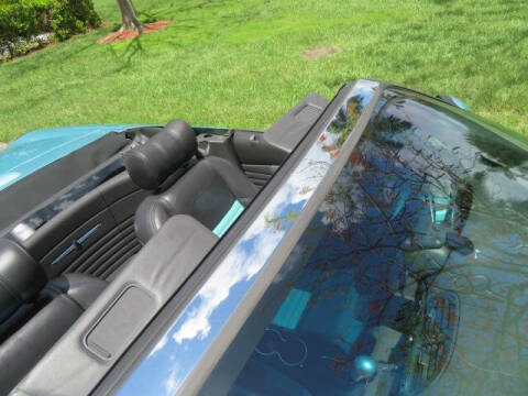 2002 Ford Thunderbird Deluxe