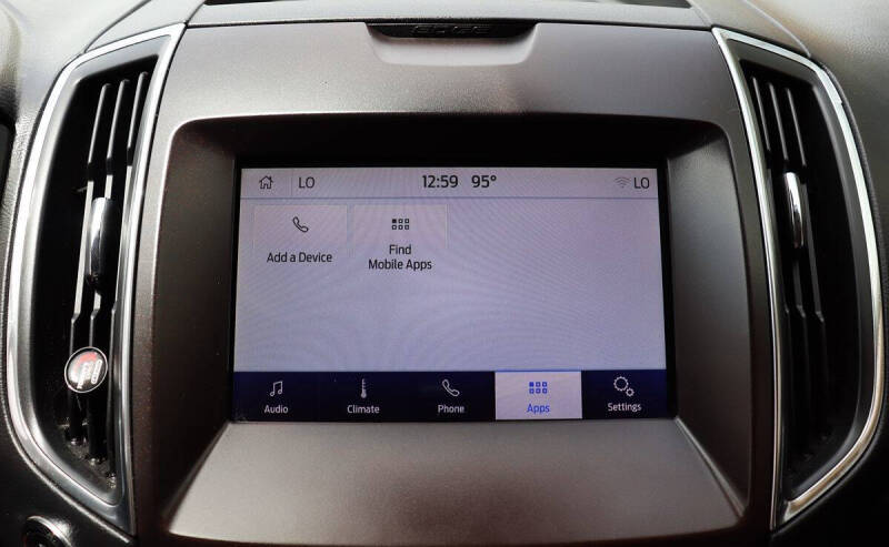 2020 Ford Edge Titanium