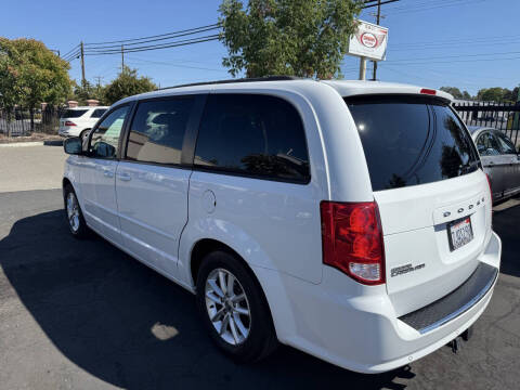 2014 Dodge Grand Caravan SXT 30th Anniversary