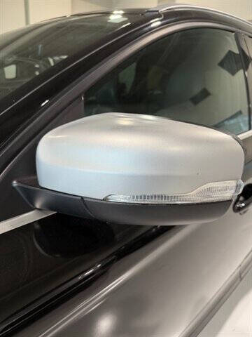 2017 Volvo XC60 T6 R-Design