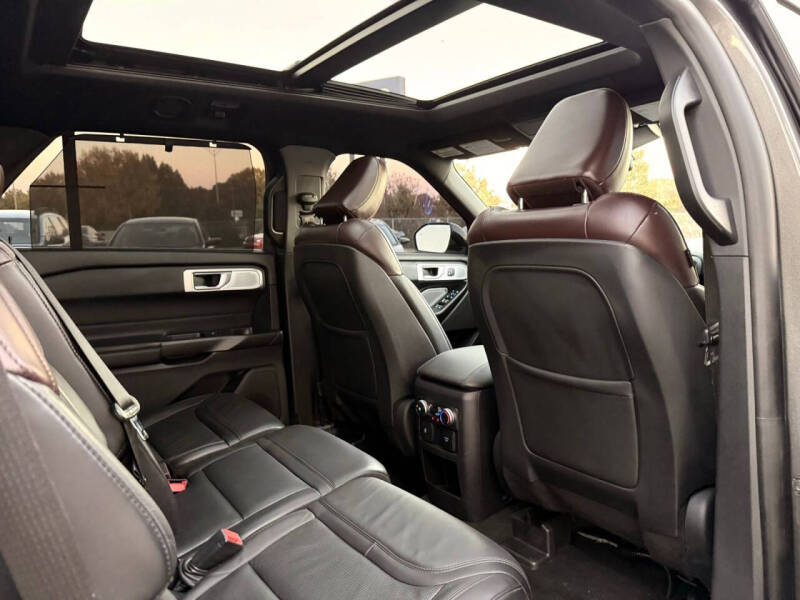 2020 Ford Explorer Platinum