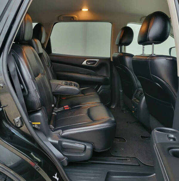 2019 Nissan Pathfinder SL