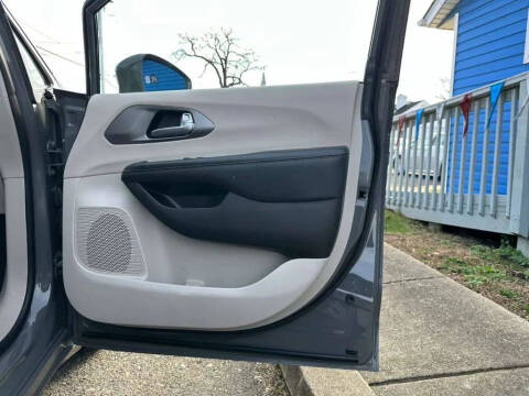 2022 Chrysler Pacifica Touring L