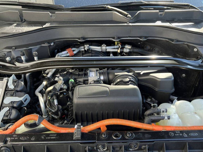 2023 Ford Explorer Hybrid Limited