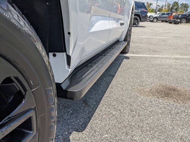 2025 Toyota Sequoia SR5