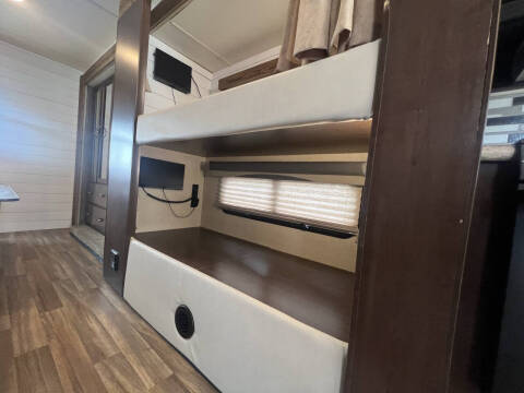 2017 Thor Motor Coach ACE BUNK HOUSE