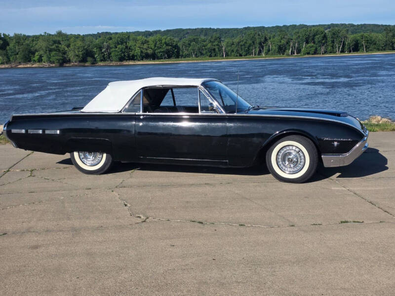 1962 Ford Thunderbird