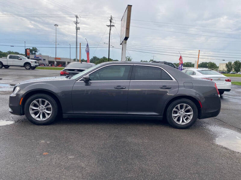 2018 Chrysler 300 Touring