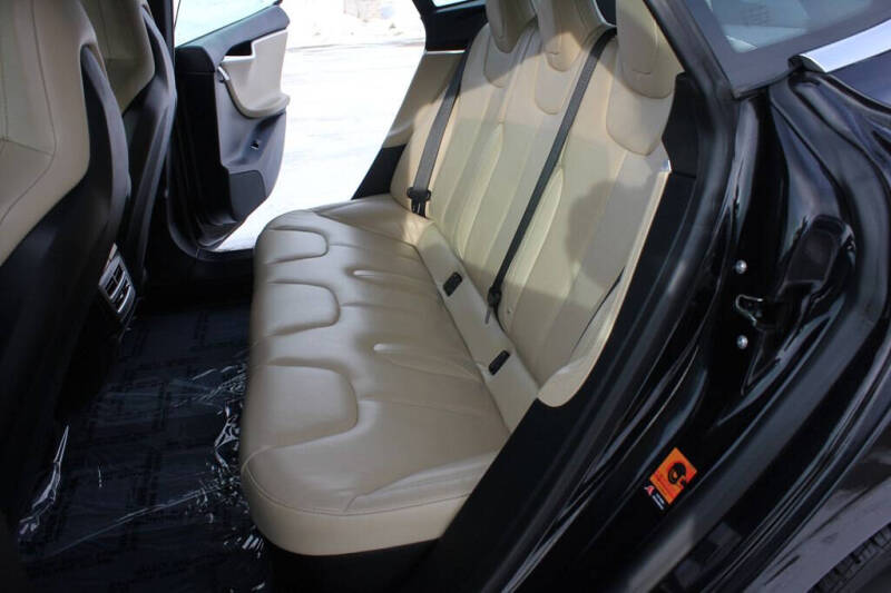 2016 Tesla Model S P85D