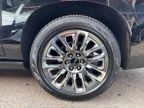 2023 GMC Yukon XL Denali Ultimate