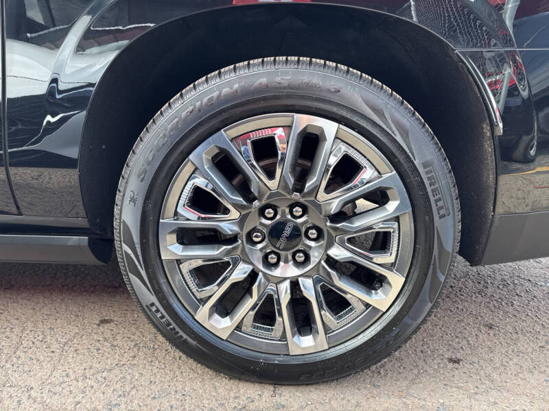 2023 GMC Yukon XL Denali Ultimate