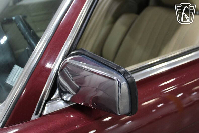 1985 Mercedes-Benz 500-Class