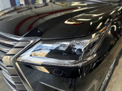 2018 Lexus LX 570 Two-Row