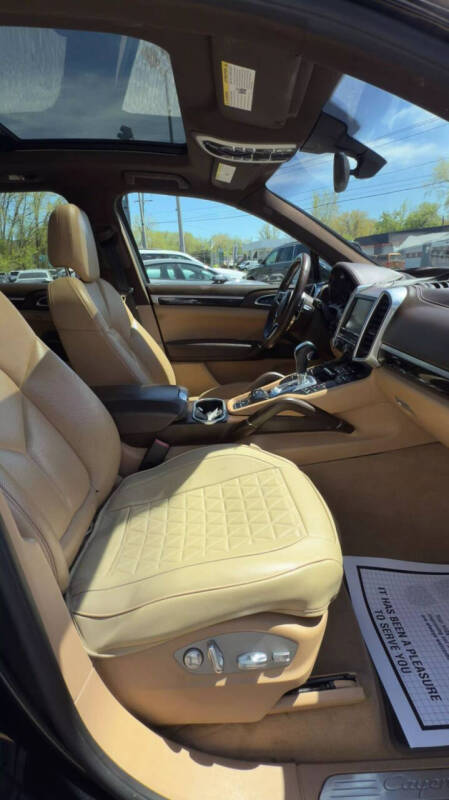 2016 Porsche Cayenne S
