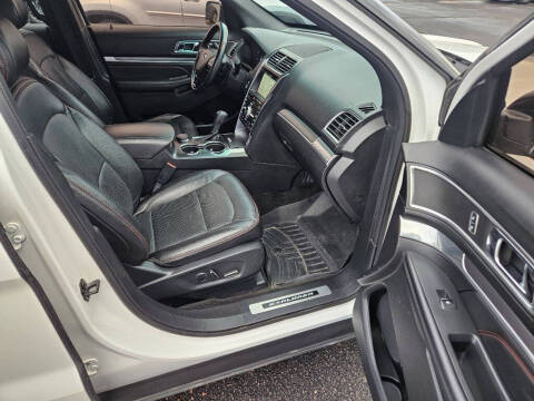 2017 Ford Explorer Sport