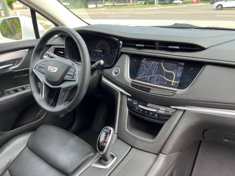 2018 Cadillac XT5 Luxury