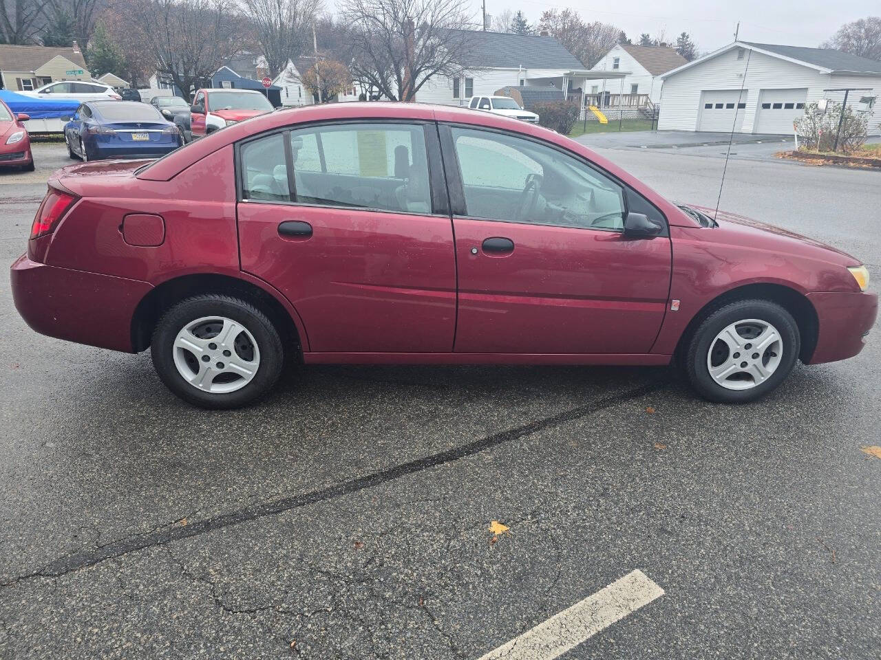 2004 Saturn Ion for sale at QUEENSGATE AUTO SALES in York, PA