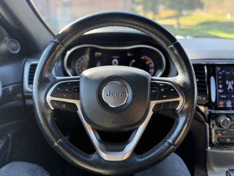 2020 Jeep Grand Cherokee Laredo