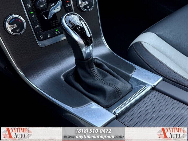 2016 Volvo V60 Cross Country T5