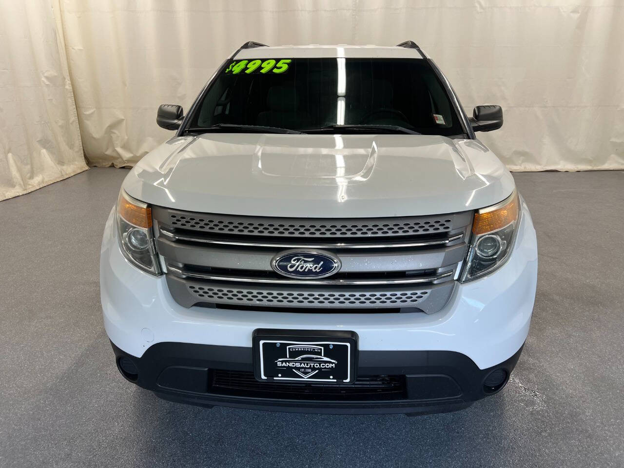 View vehicle photo 2