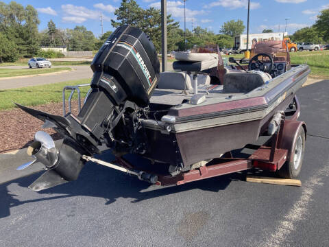 1990 Champion Fish And Ski