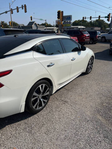 2017 Nissan Maxima