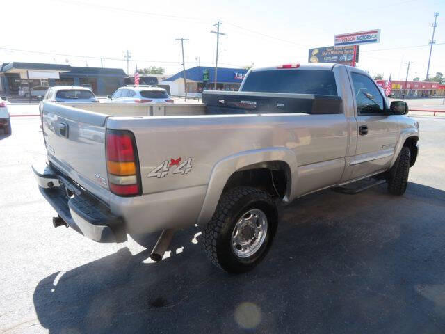 2004 GMC Sierra 2500HD