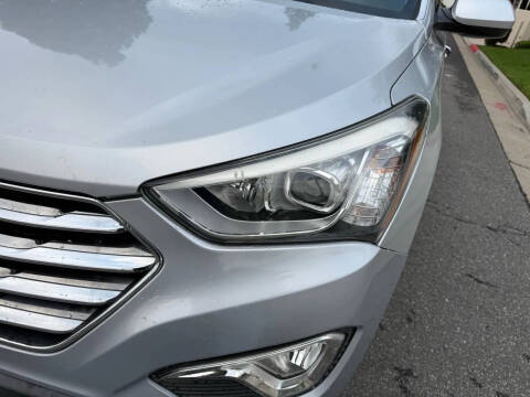 2016 Hyundai Santa Fe SE