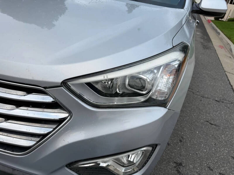 2016 Hyundai Santa Fe SE