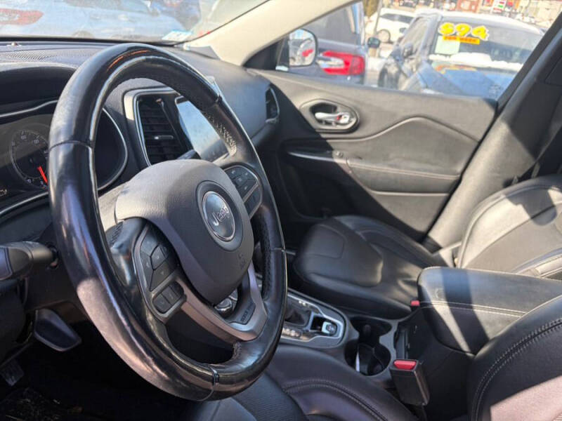 2019 Jeep Cherokee