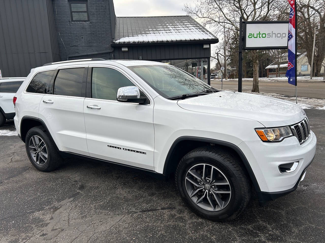 2018 Jeep Grand Cherokee for sale at Auto Shop in Wyoming, MI