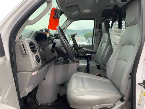 2013 Ford E-Series E-350 SD