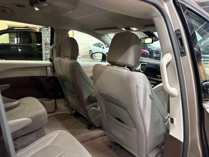 2017 Chrysler Pacifica Touring