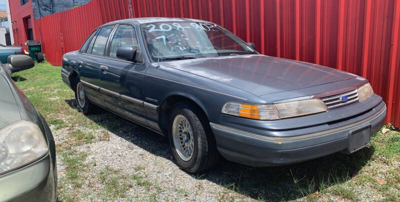 1993 Ford Crown Victoria for sale at Crescent Collision Inc. in Jefferson LA