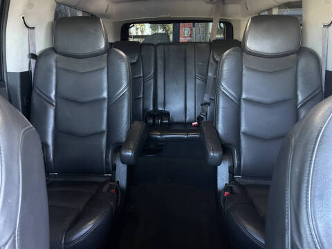 2017 Cadillac Escalade ESV Luxury